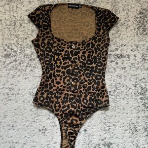 PrettyLittleThing Cheetah print bodysuit